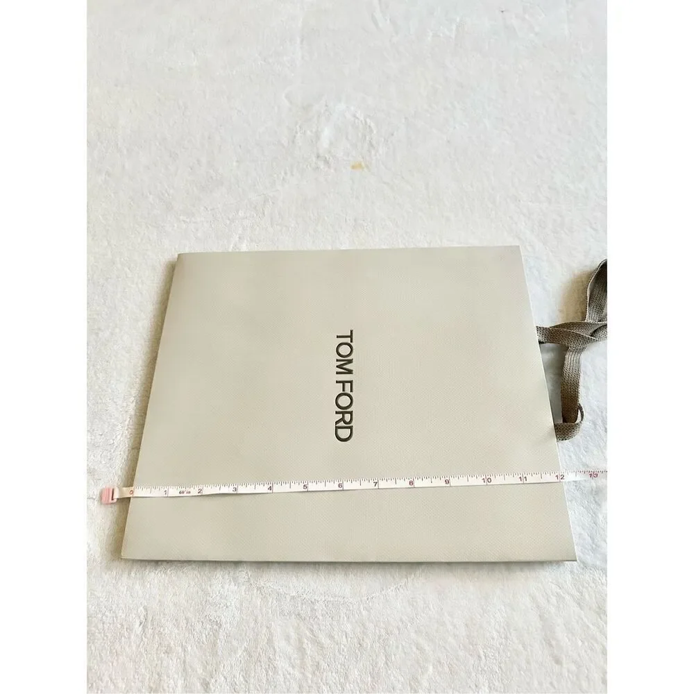 Tom Ford light gray gift bag